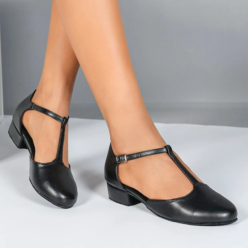 Women's Leatherette 2.5cm Swing Dance Shoes Character Dance Shoes