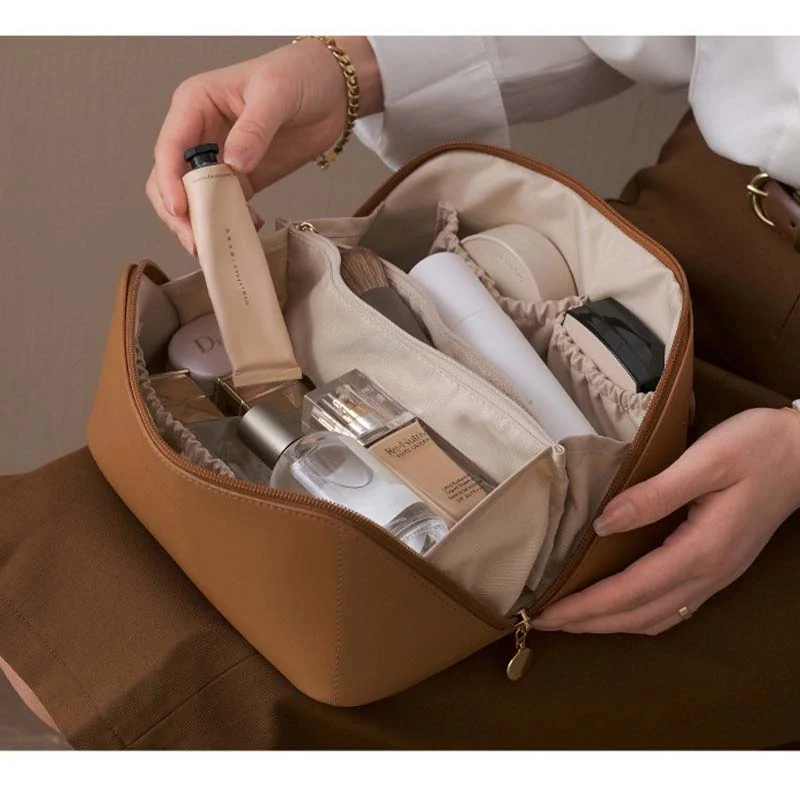 Large capacity Cosmetic Bag Train Case Vanity Case
