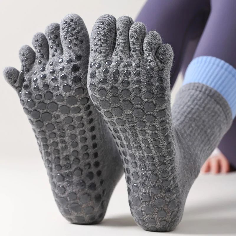 Five-Toe Split Yoga Pilates Knit Cotton Grip Short Socks